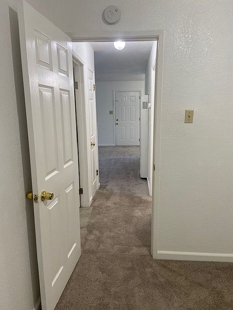 2121 Stanton Ave photo 4