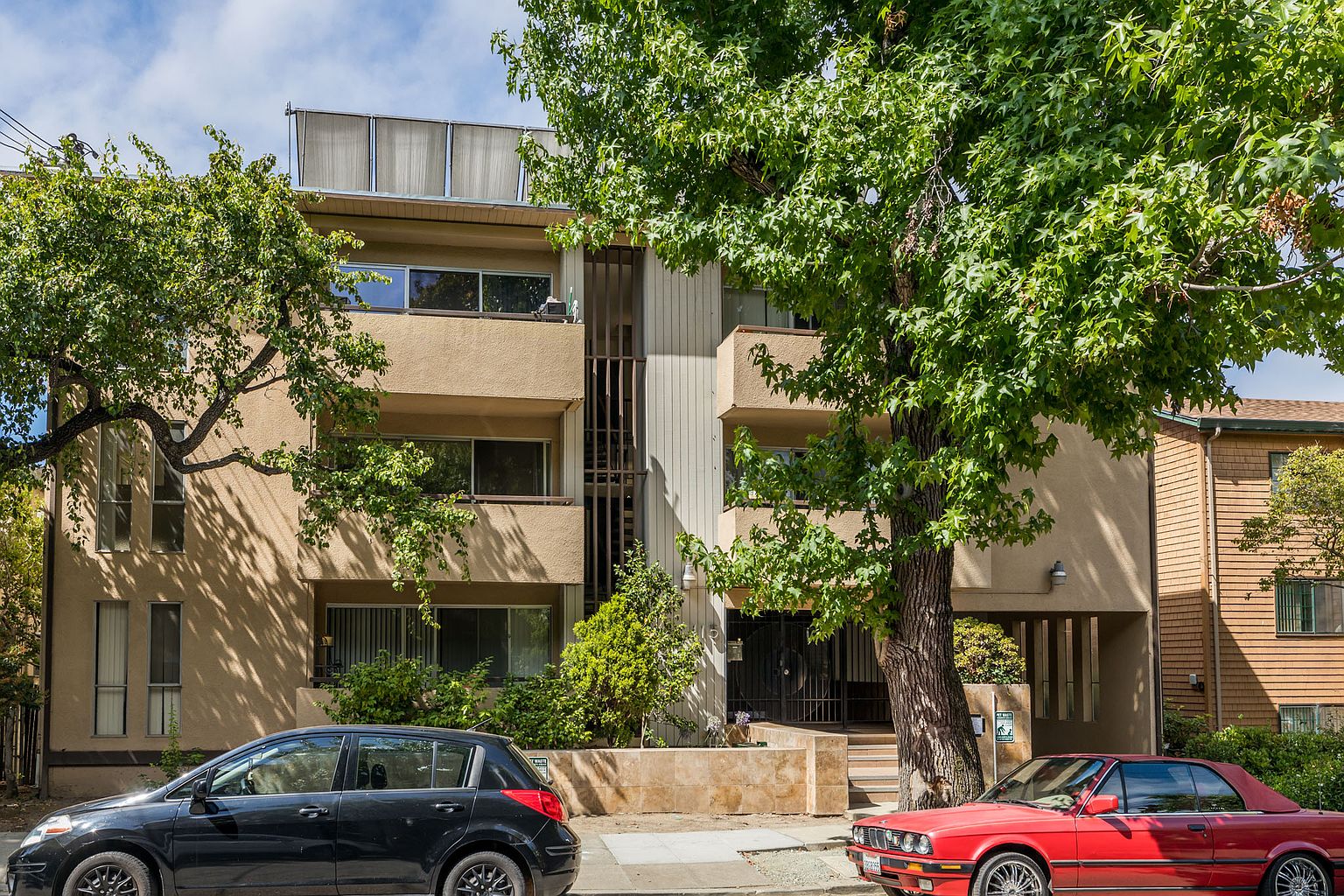115 MOSS Apartments photo 5