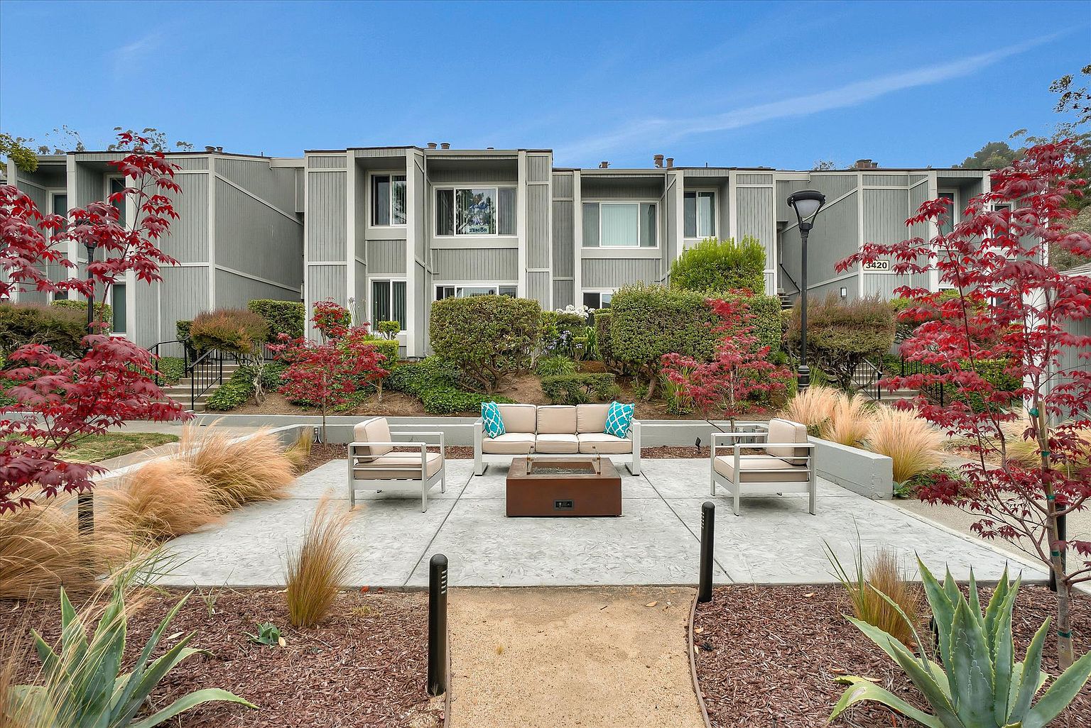 Medium 2 Bed 1 Bath photo 2