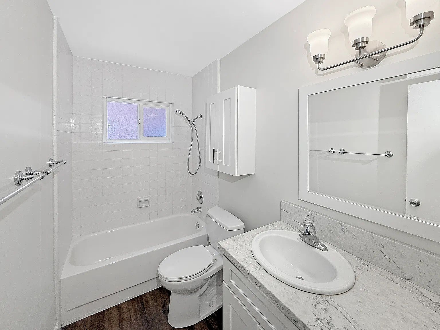 4835 Niagara Ave photo 3