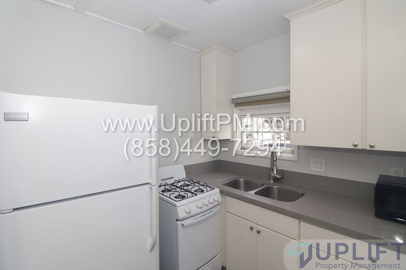 3637 1/2 36th St photo 2