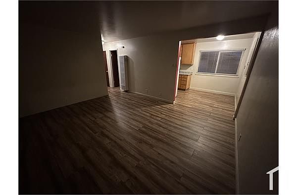 423 40th St photo 2