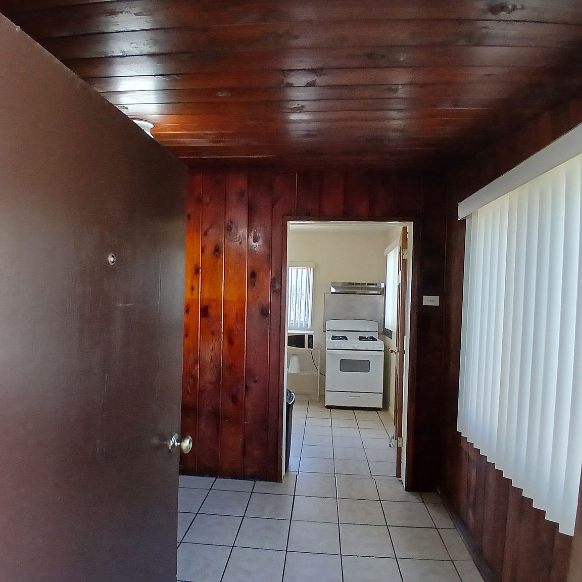 3682 Herman Ave photo 2