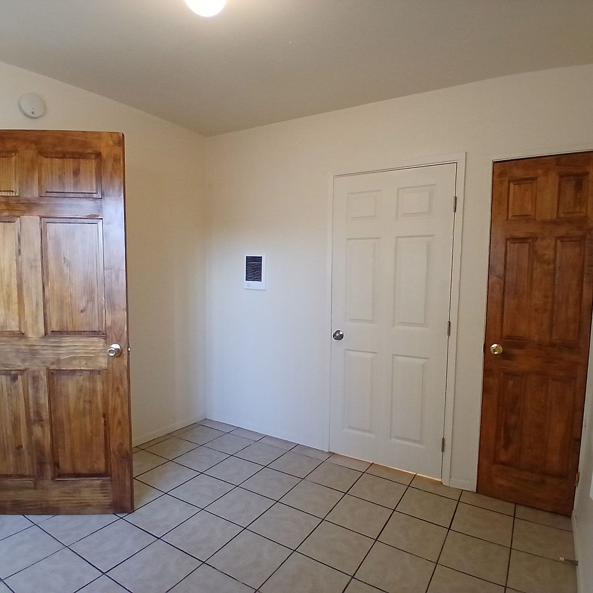 3682 Herman Ave photo 4