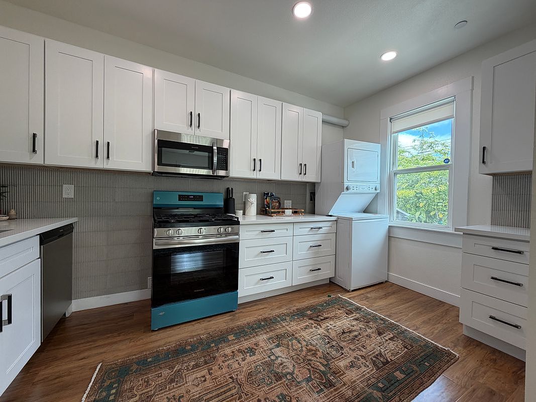 312 Brookes Ave photo 5