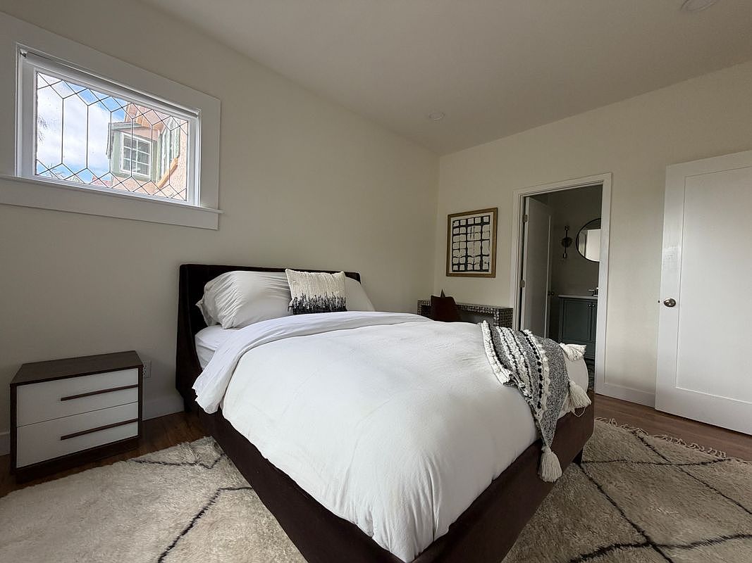 312 Brookes Ave photo 2