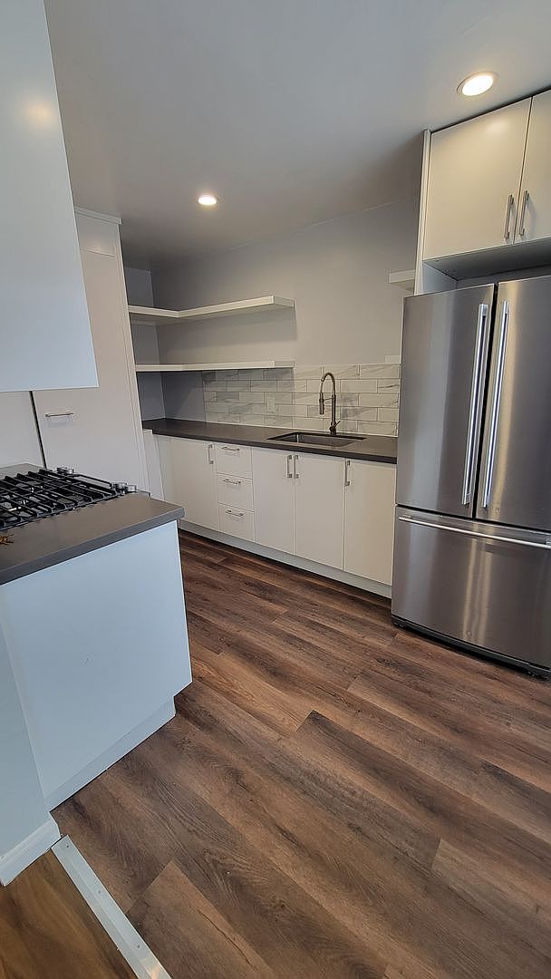 2936 14th Ave unit 208 photo 3