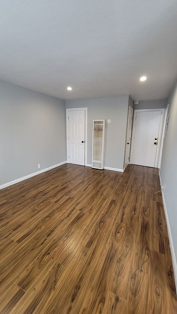 2936 14th Ave unit 208 photo 2