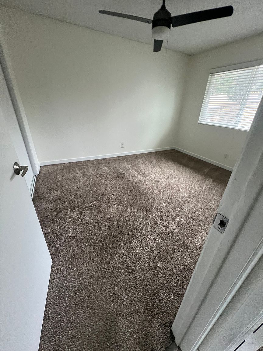 1387 Santa Clara St photo 4