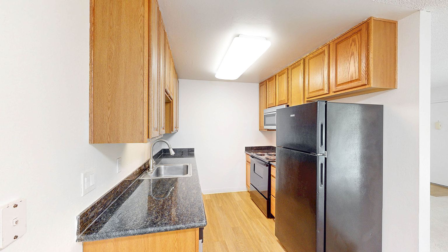 410 Alameda Del Prado photo 2