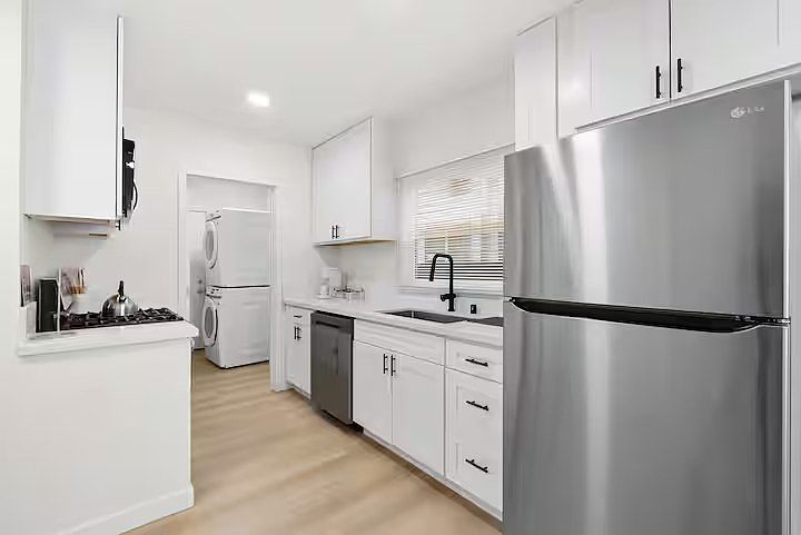 4363 37th St photo 3