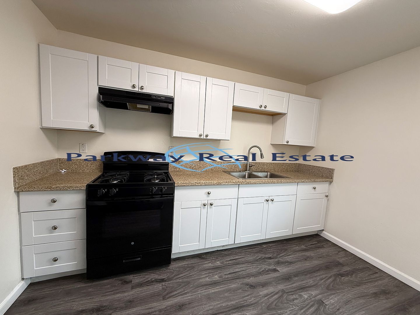 4257 photo 3