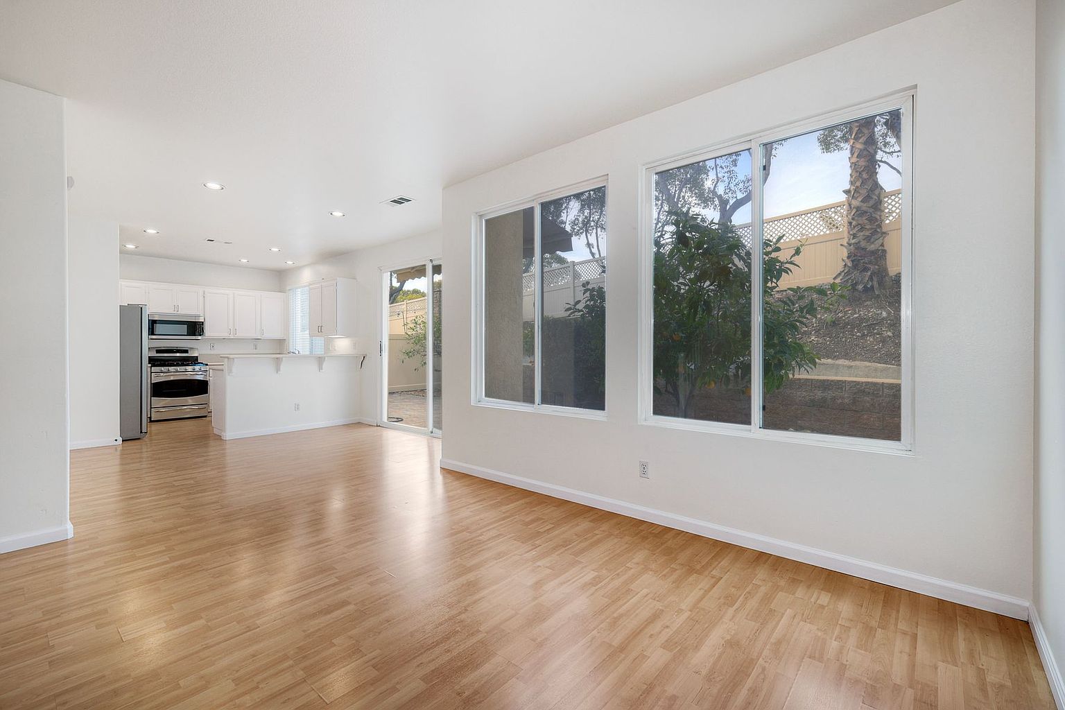 2979 W Canyon Ave W photo 5