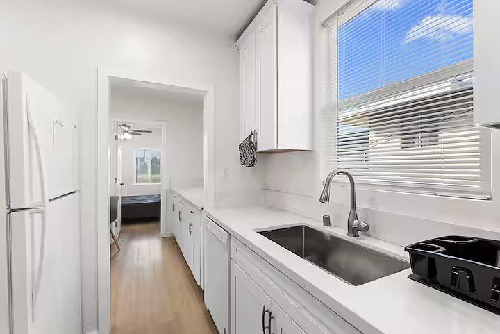4361 37th St photo 4