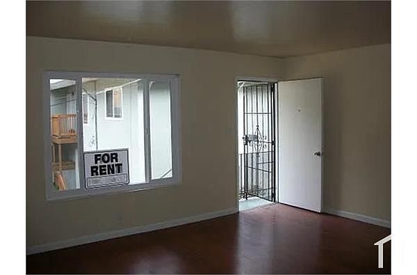 30 Deering Ct photo 2