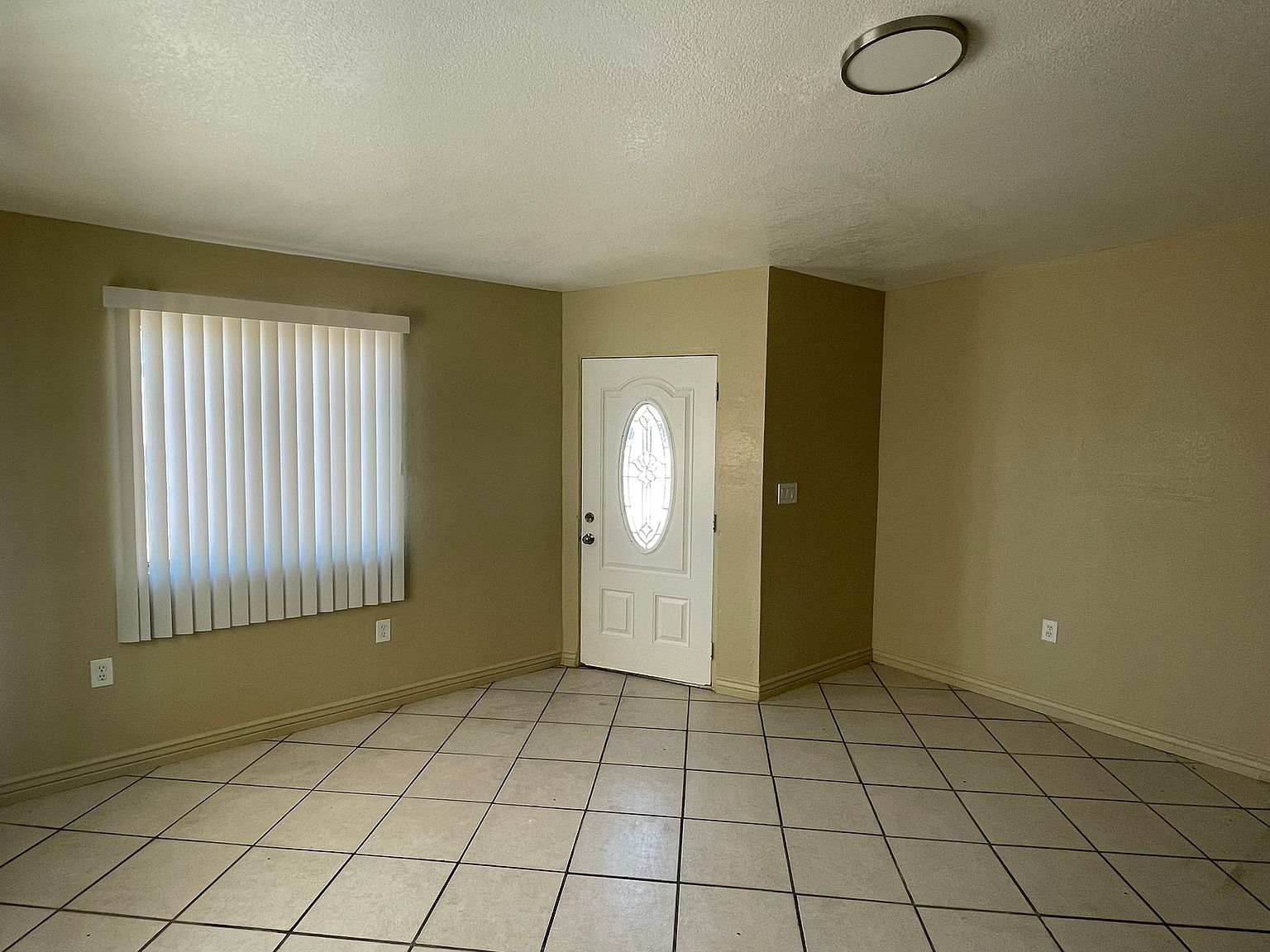 1701 E Harvard St Phoenix, AZ 85006 photo 3