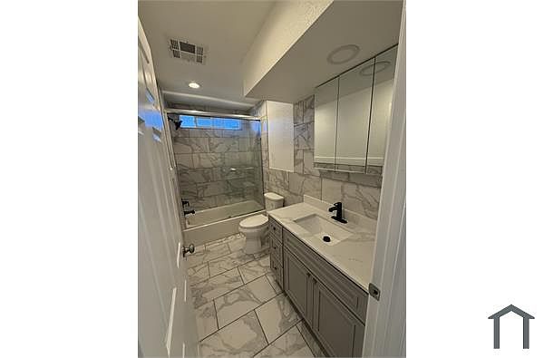 8300 Macarthur Blvd photo 4