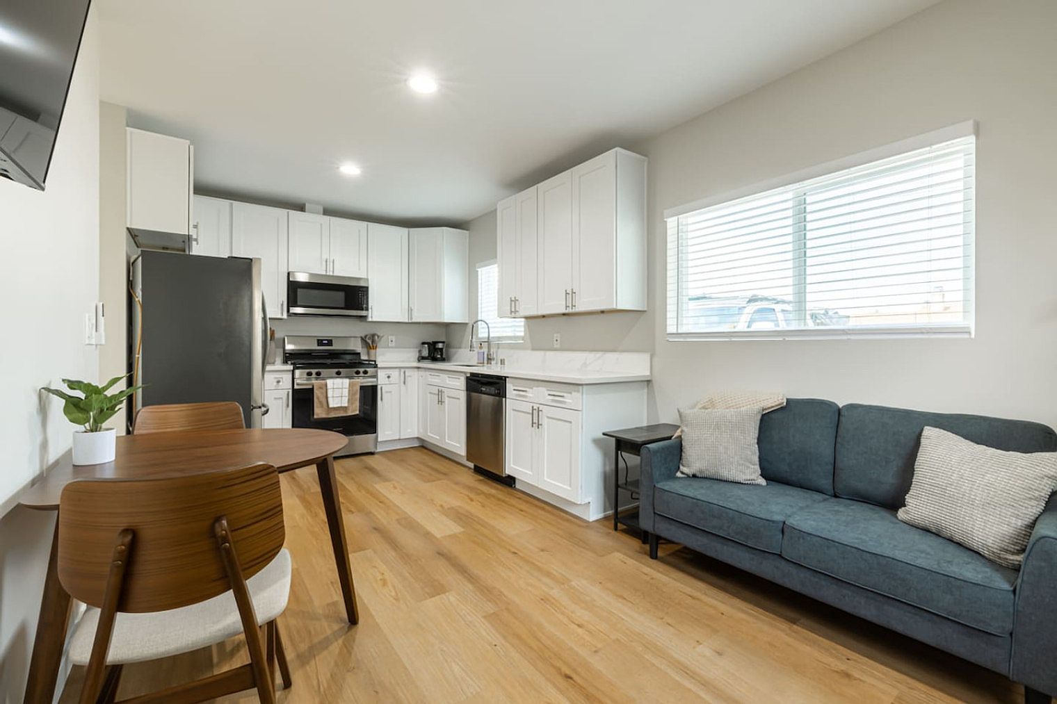 8781 Blue Boy Ln photo 3