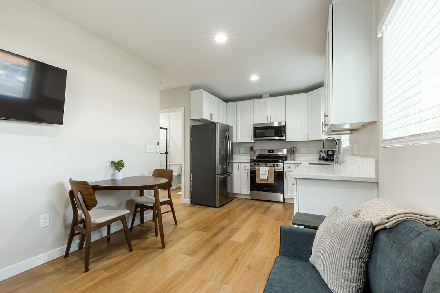 8781 Blue Boy Ln photo 2