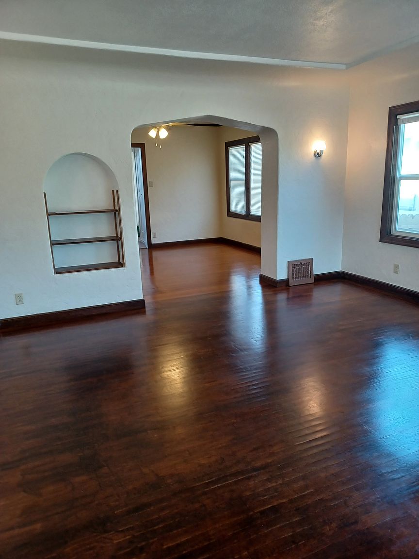 640 Alabama St photo 3