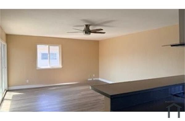 2922 Dohr St photo 3
