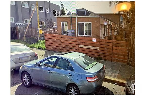 1081 32nd St photo 4