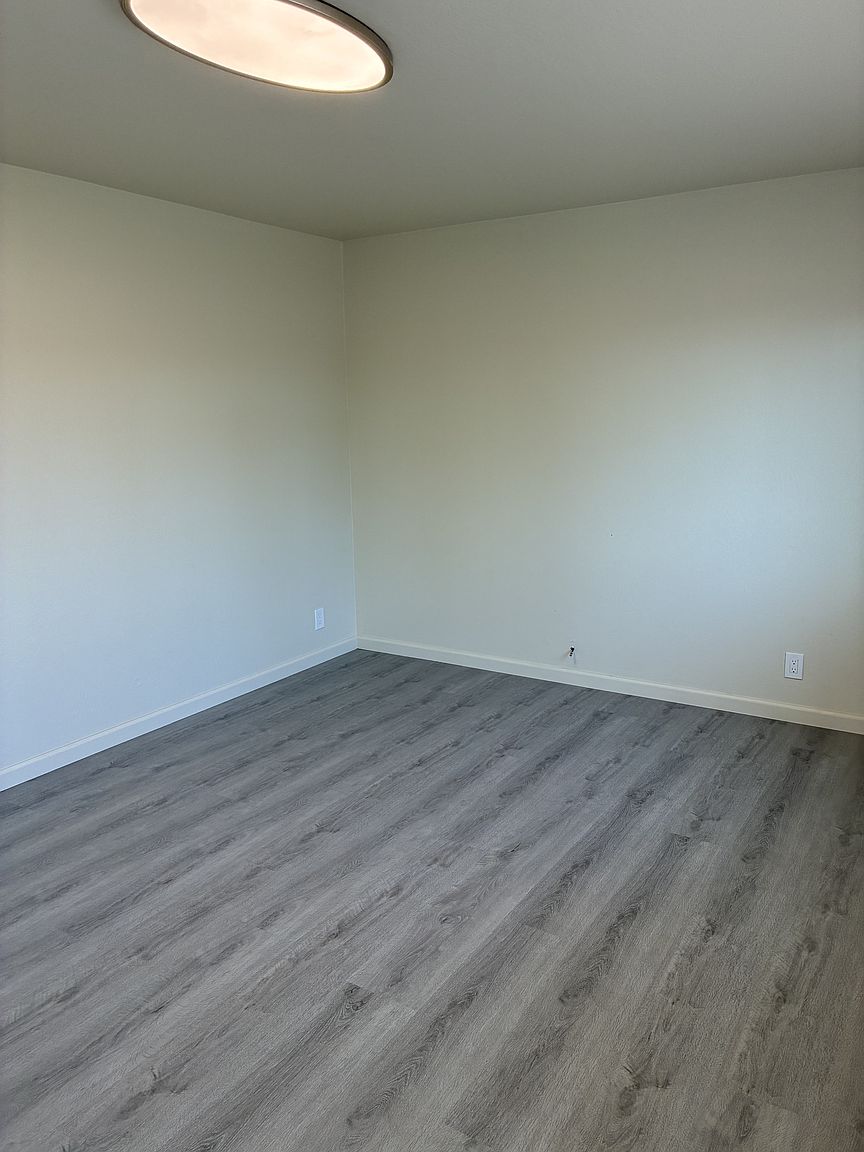 36920 Mulberry St unit # C photo 2