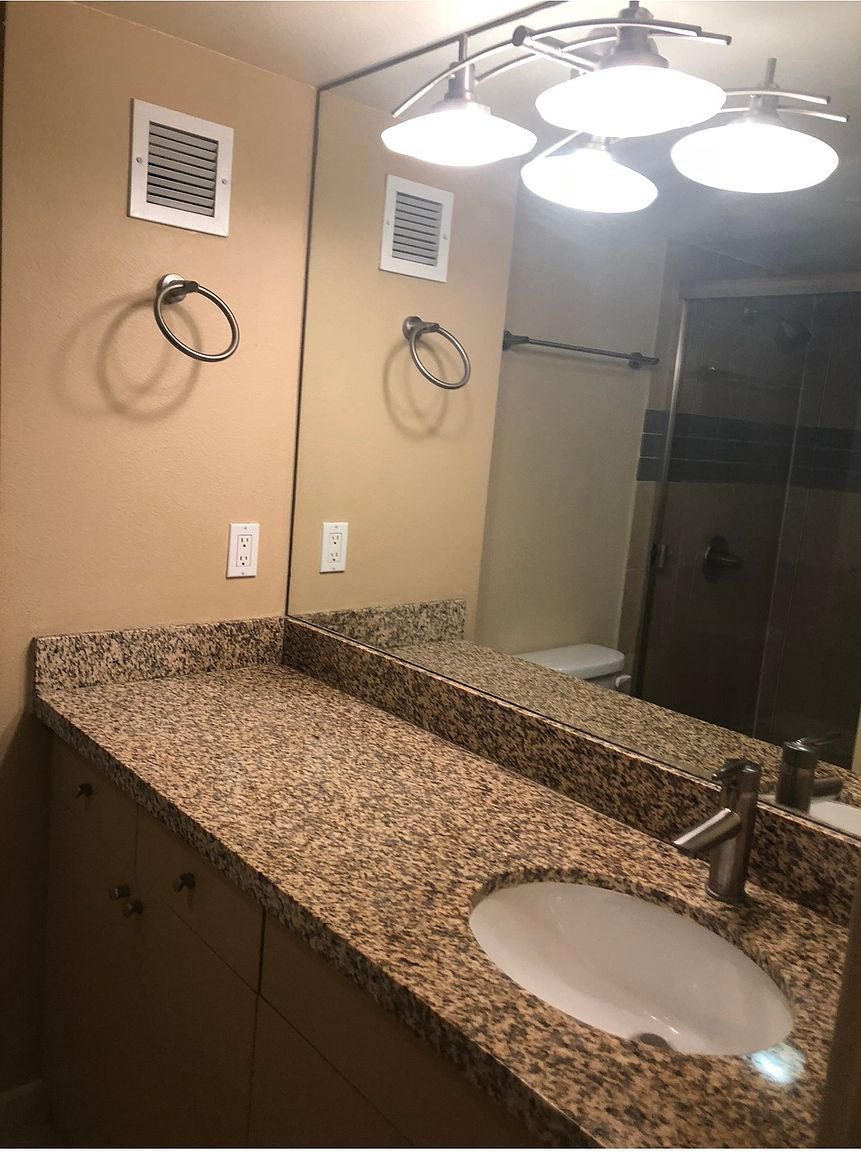802 National City Blvd photo 2