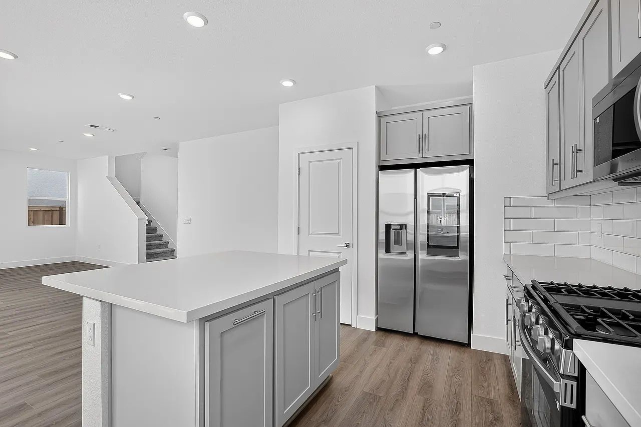 2774 Horseshoe Cir photo 5