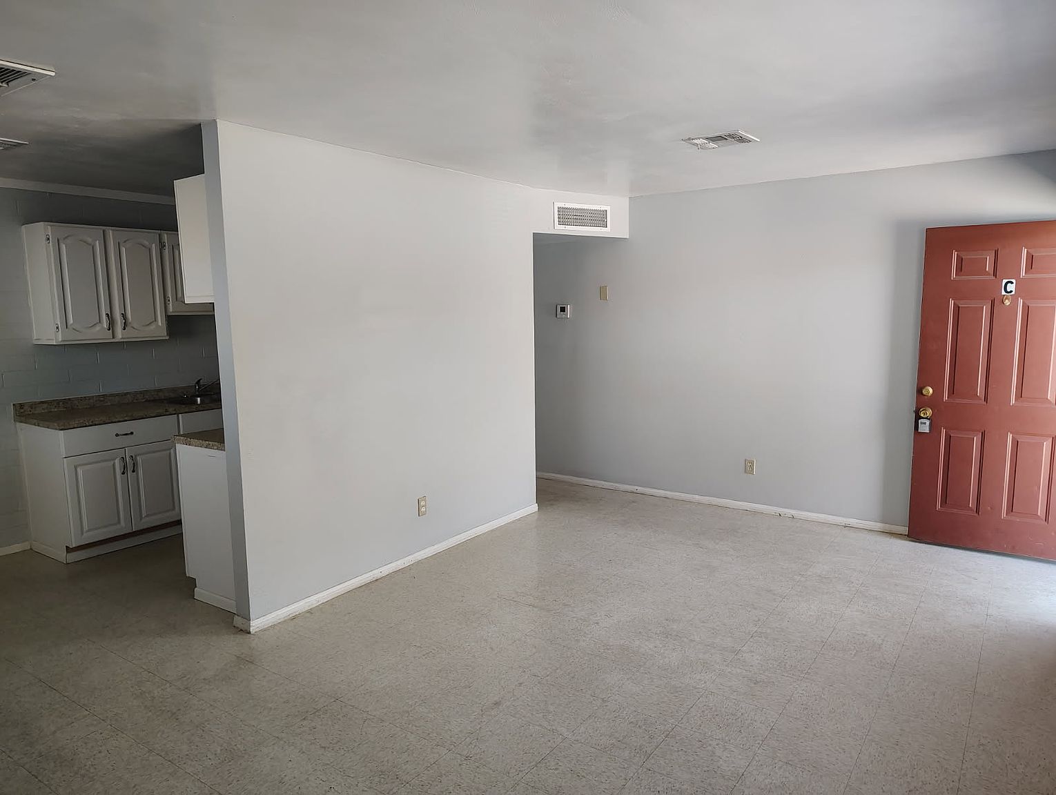 1055 N 8th Pl unit 1055-C photo 2
