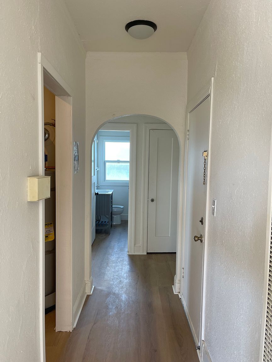 2238 7th St photo 4