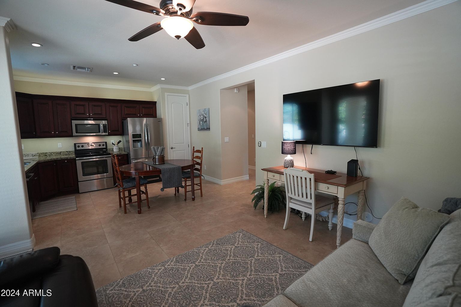 8658 E Davenport Only Dr photo 5