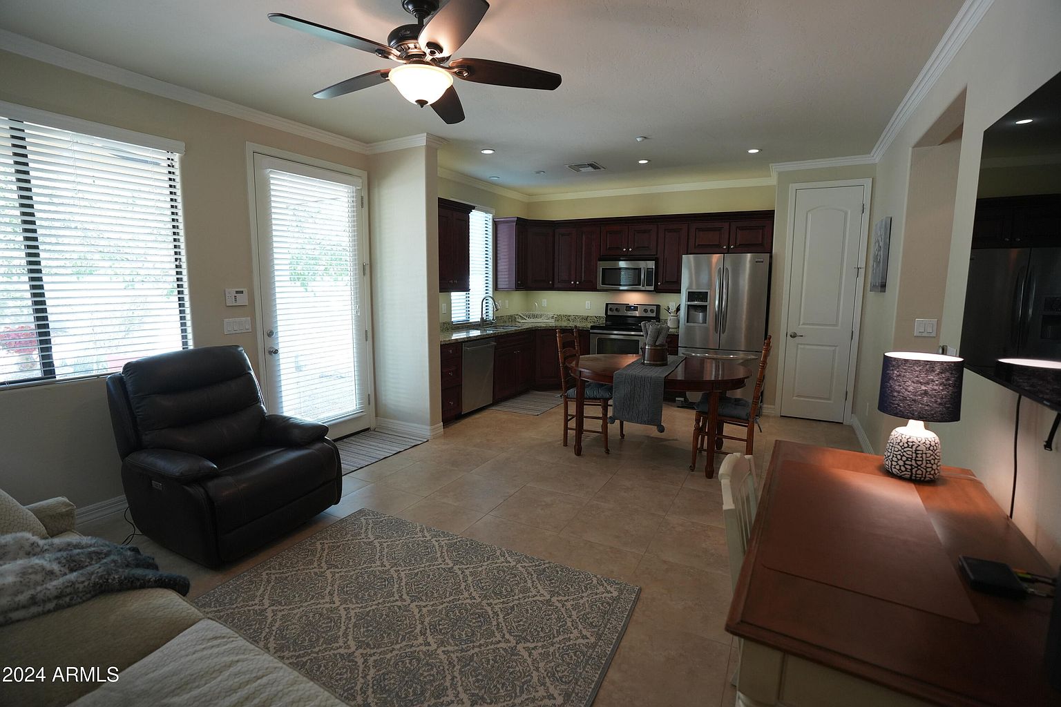 8658 E Davenport Only Dr photo 4