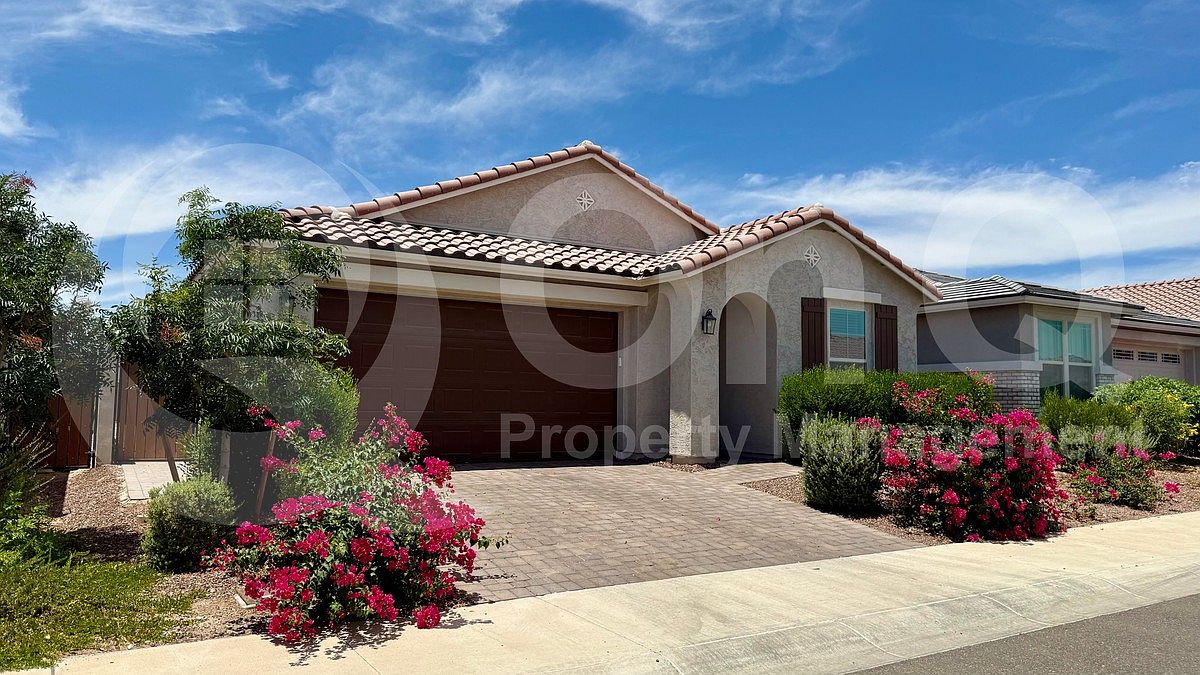 4420 N 202nd Ln Litchfield Park, AZ 85340 photo 2