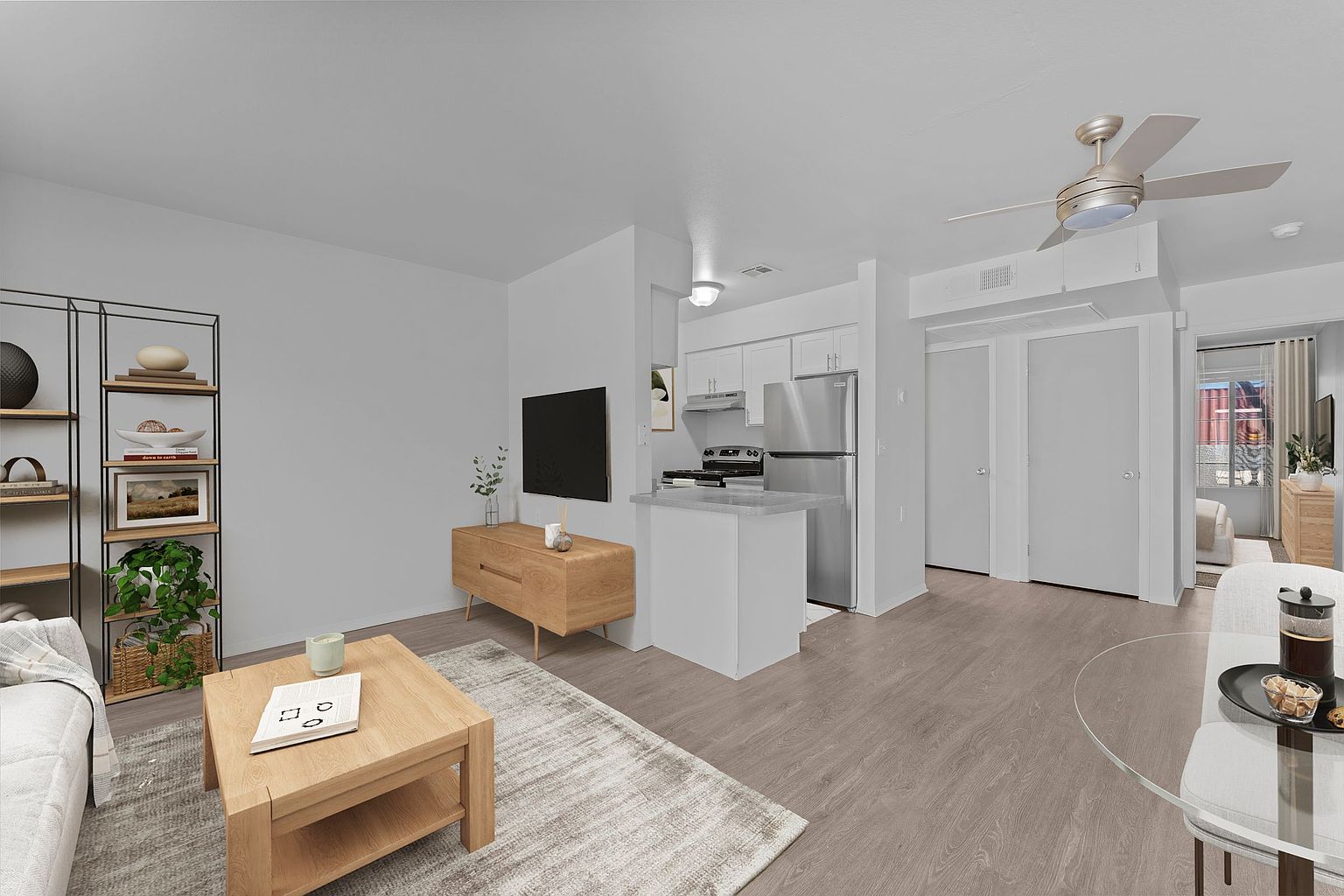 Coronado Glen I: Two-Bedroom photo 3