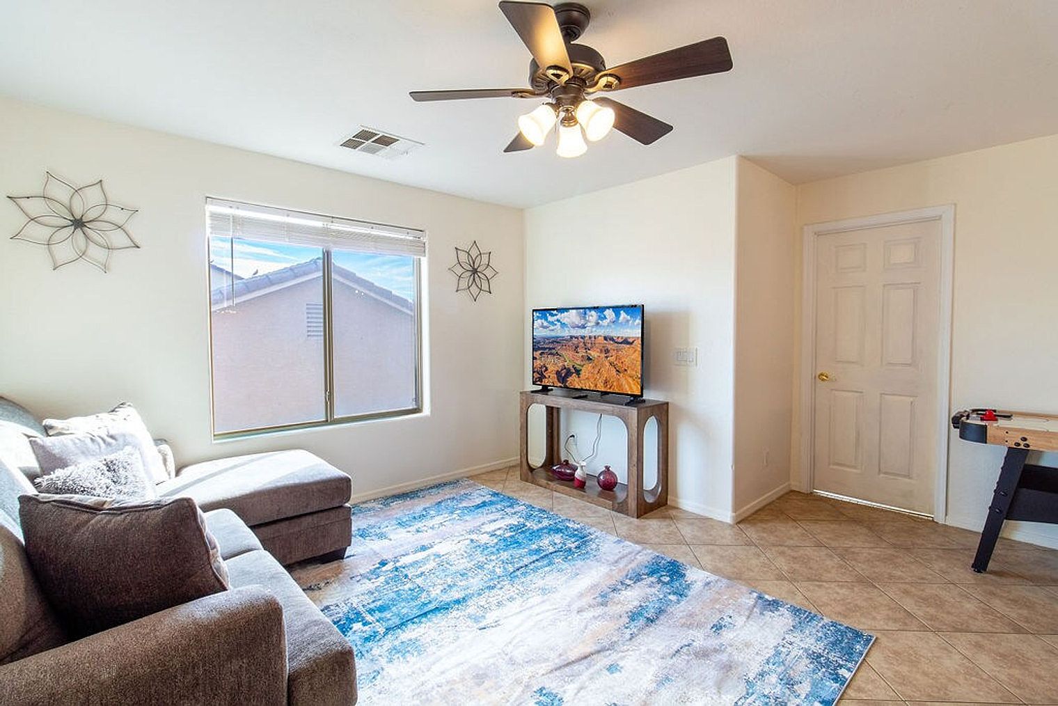 1859 N Desert Willow St Casa Grande, AZ 85122 photo 2