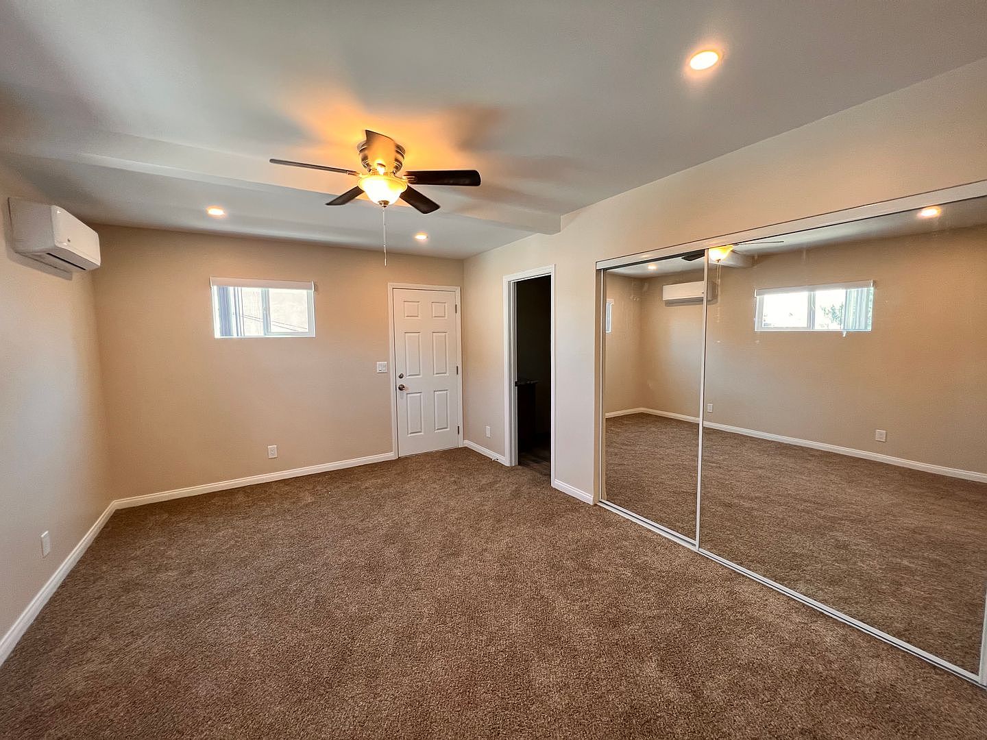 4251 photo 2