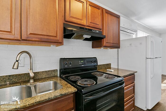 8835 N 3rd St unit 11 photo 5