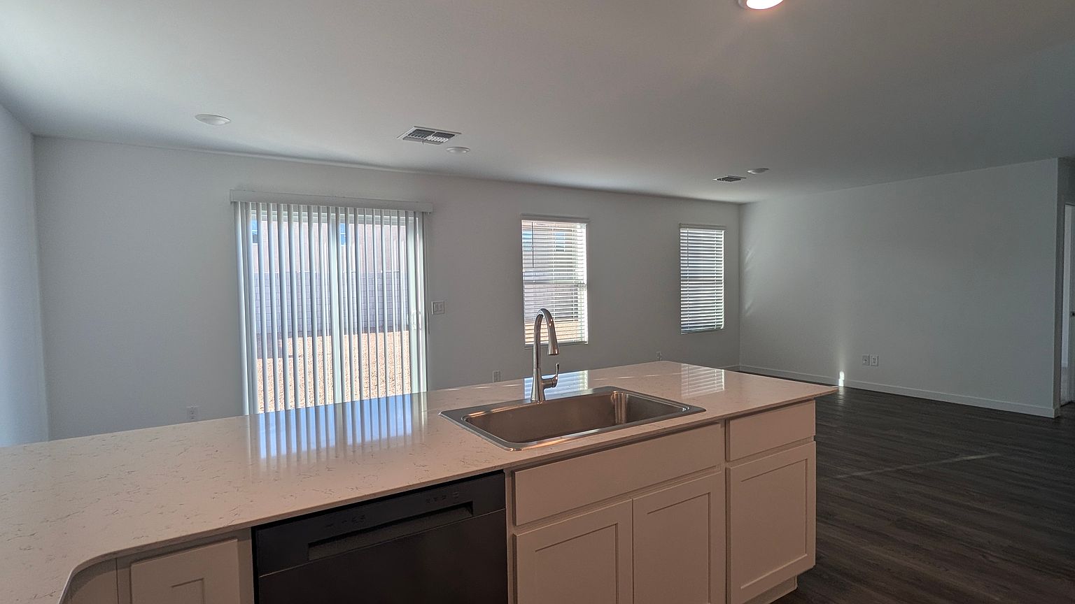 334 W Park View Ln photo 4