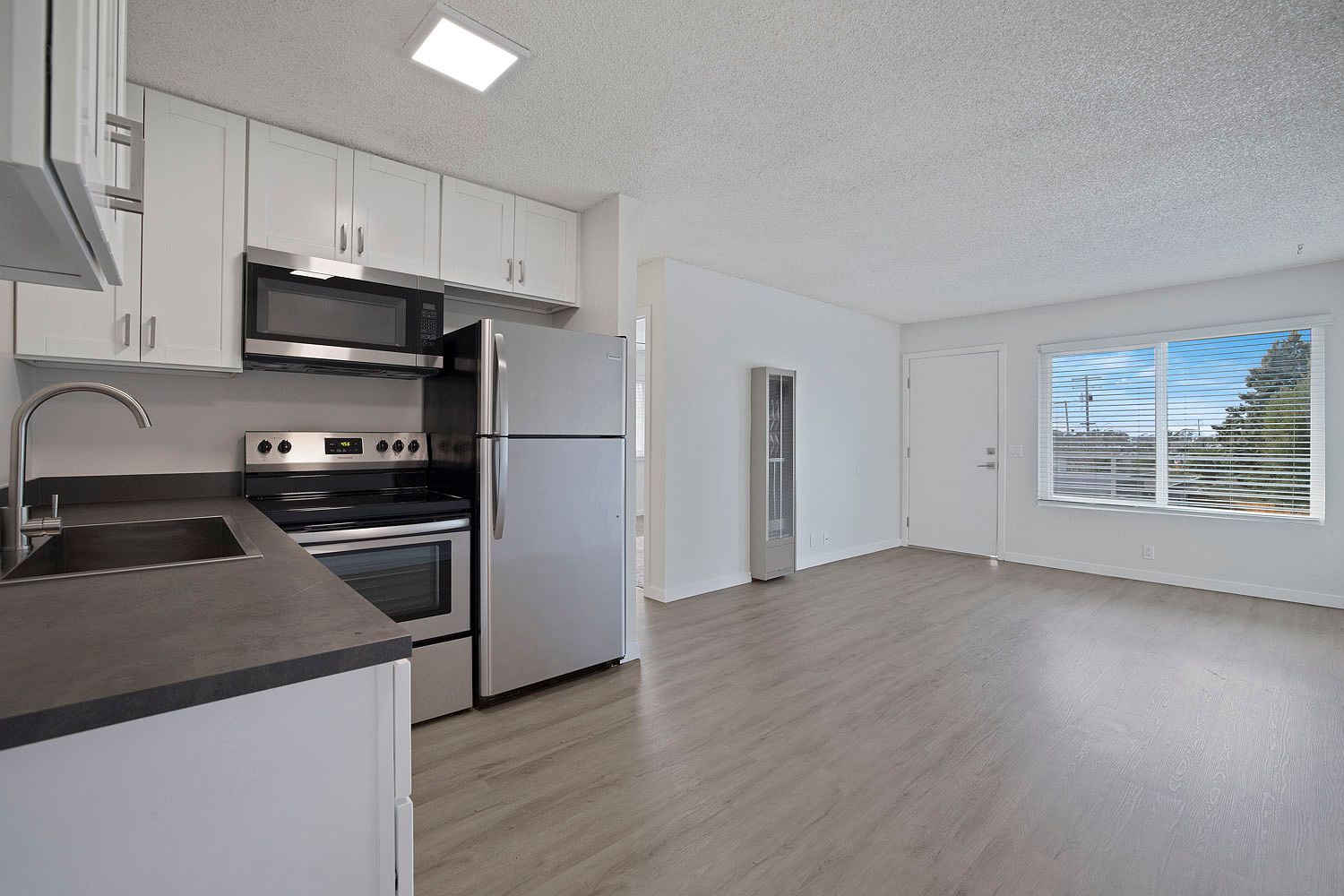 1369 Santa Clara St photo 3
