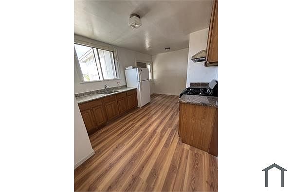 4178 Masterson St photo 4