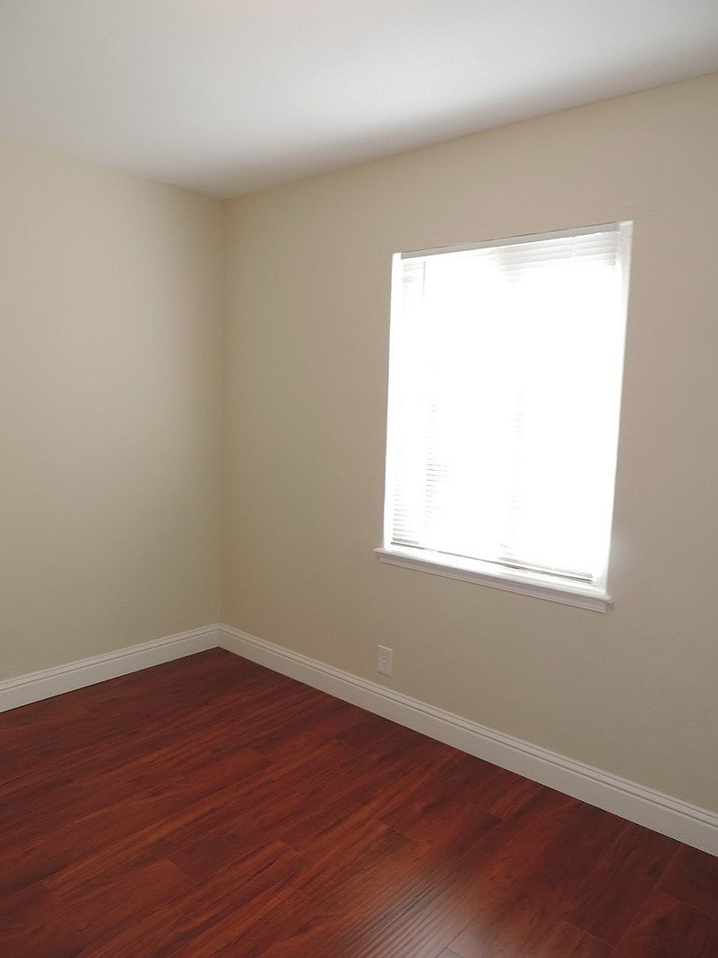 201 Third Ave unit 211 Third Avenue, Unit #3 photo 4