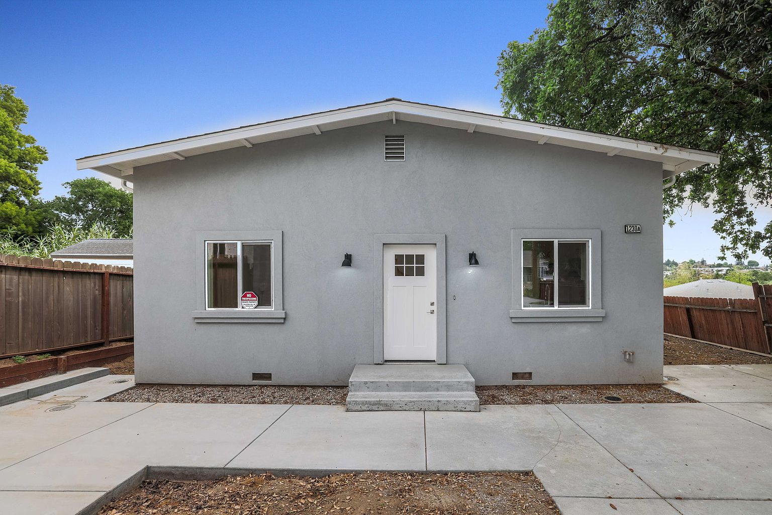 1230A Palm Ave photo 2