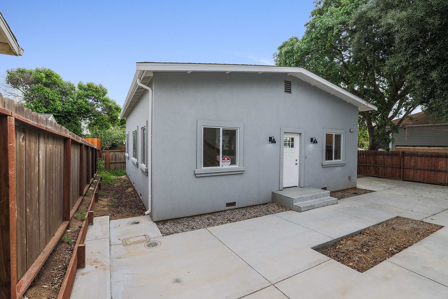 1230A Palm Ave photo 4