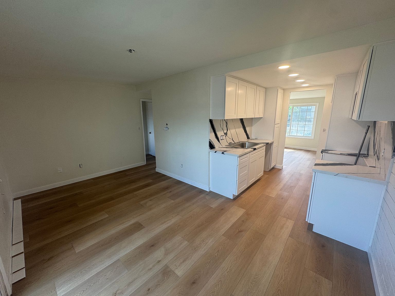 626 J St photo 3