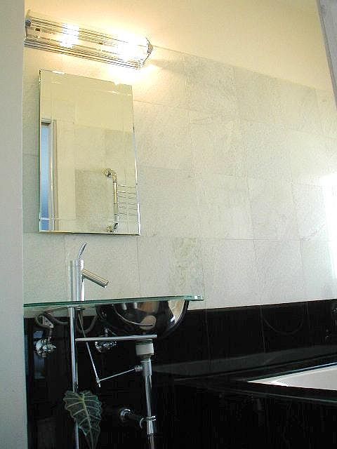2BR/2BA Apartment on Judah St · San Francisco photo 5
