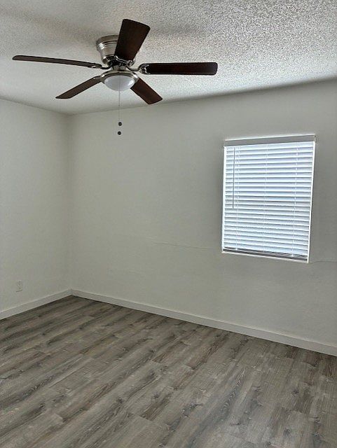 4582 Polk Ave photo 5