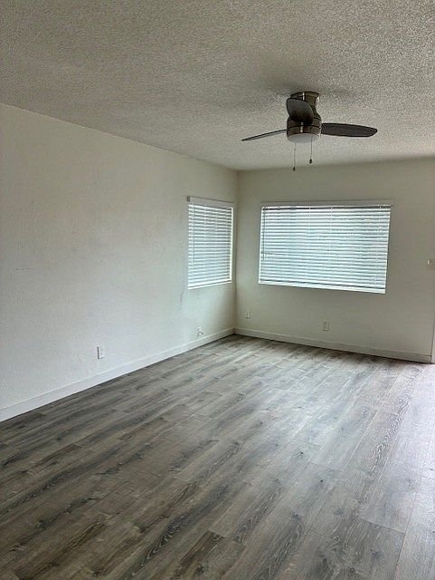 4582 Polk Ave photo 2