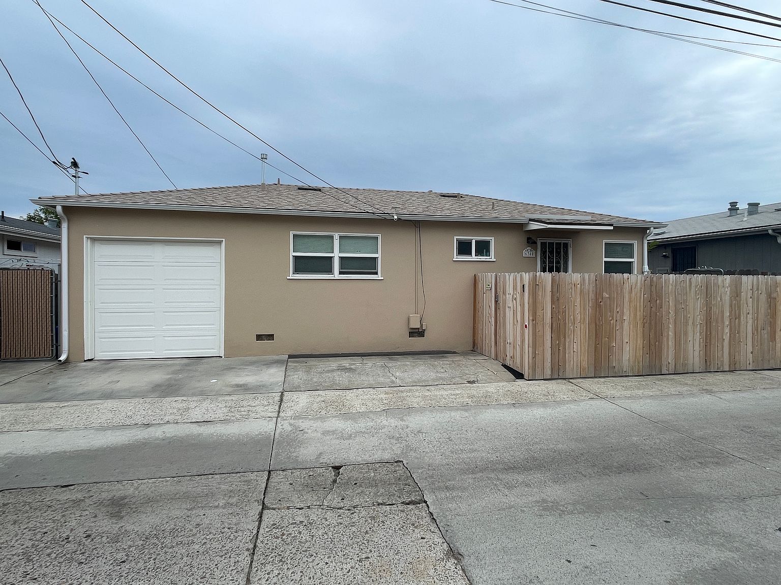 6740 Amherst St photo 5