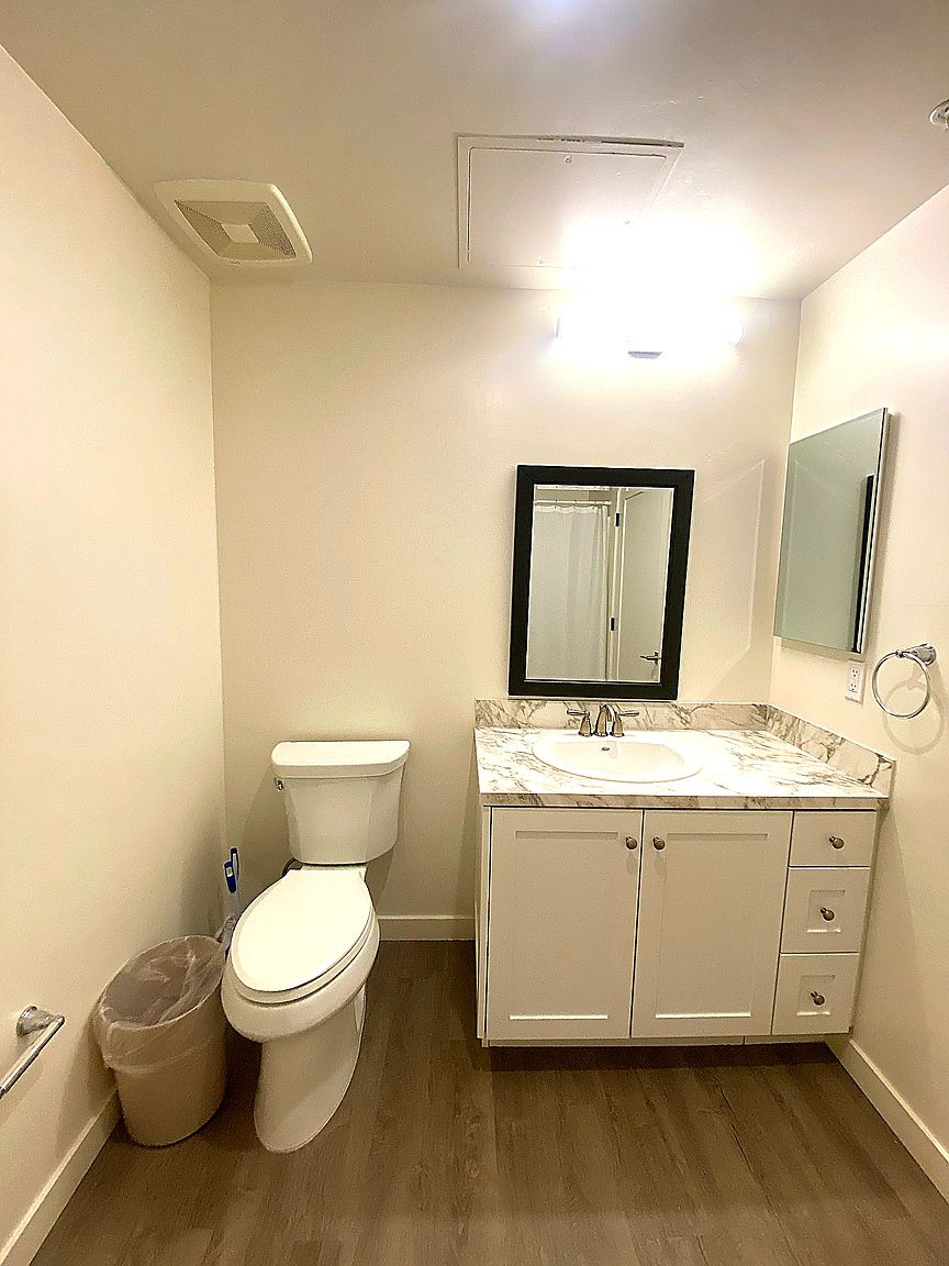 3067 N Park Way photo 5
